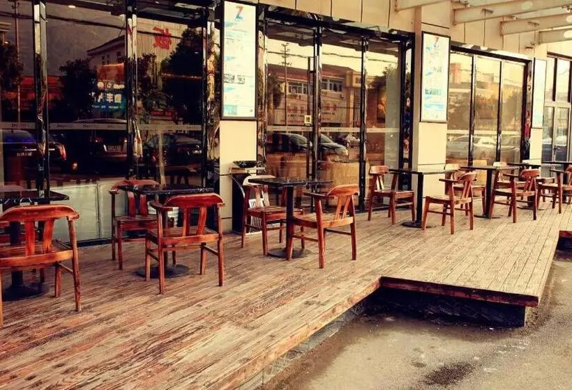 ホテル Zmax Nanjing Ningbo Yuyao Fengshan Road