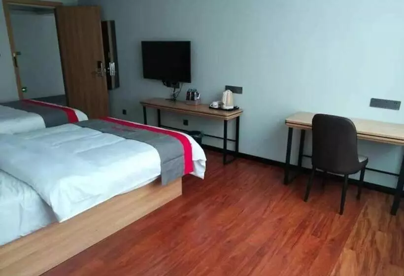 Jun Hotel Guangdong Zhanjiang Xiashan South Railway Station