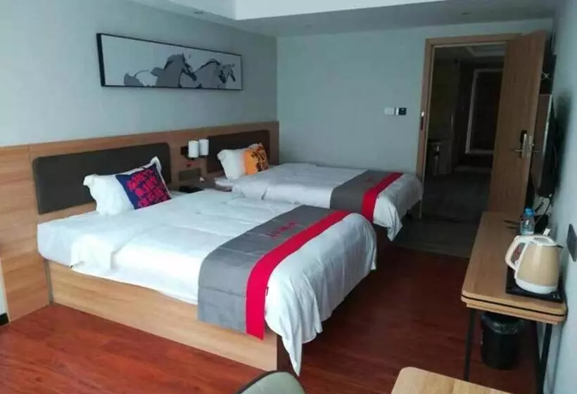 Jun Hotel Guangdong Zhanjiang Xiashan South Railway Station