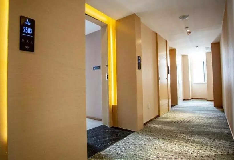 Lavande Hotels Wuhan Caidiao Changfu Business Center