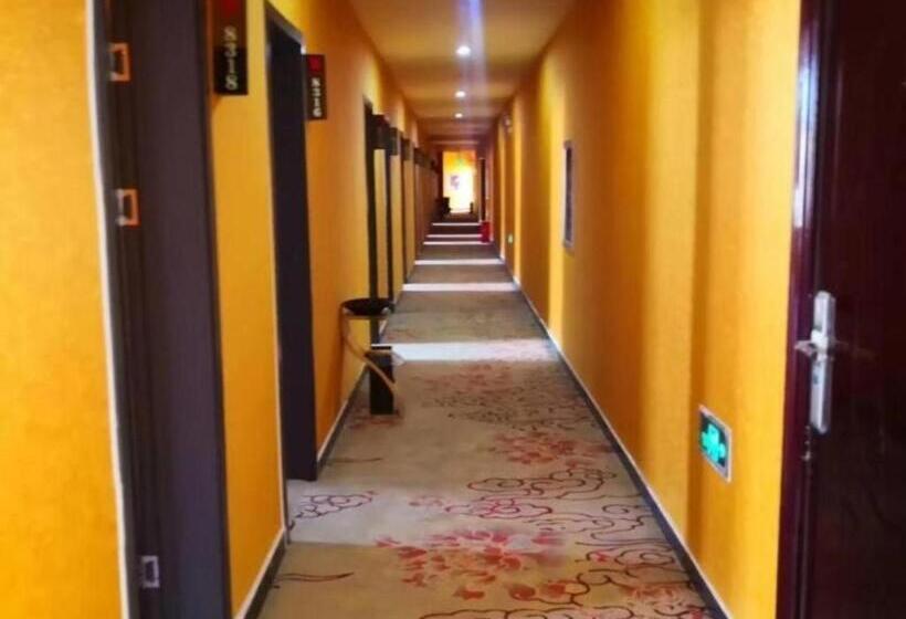 Shell Hotel Nanyang High Speed Railway Station Jiangying Airport Huayaocheng