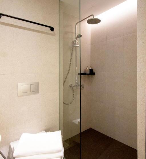 هتل Coliwoo Keppel   Coliving