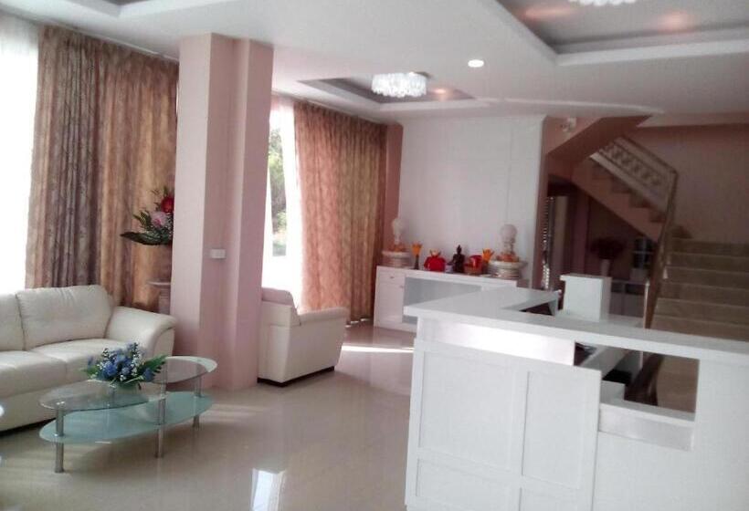 Hotelli Crystal Place Sida