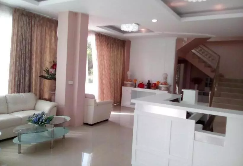 ホテル Crystal Place Sida