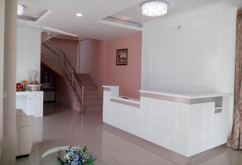 Hotelli Crystal Place Sida