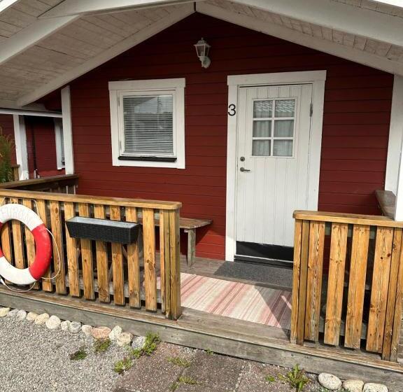 هتل Femöre Marina Ab