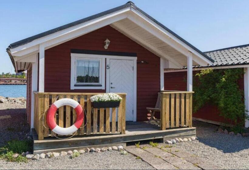 هتل Femöre Marina Ab