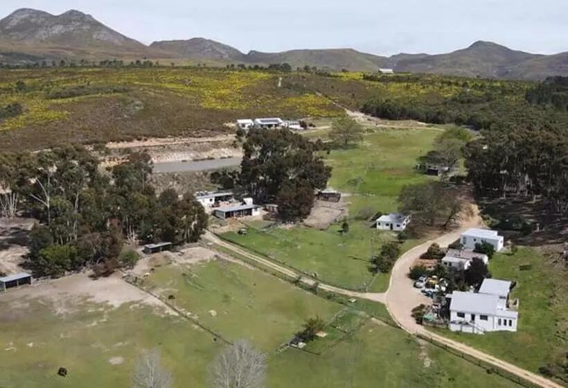 ホテル Kleinwatervalplaas Farm Stay Accomodation