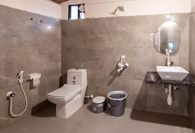 هتل Sunset Cafe Beach Stay