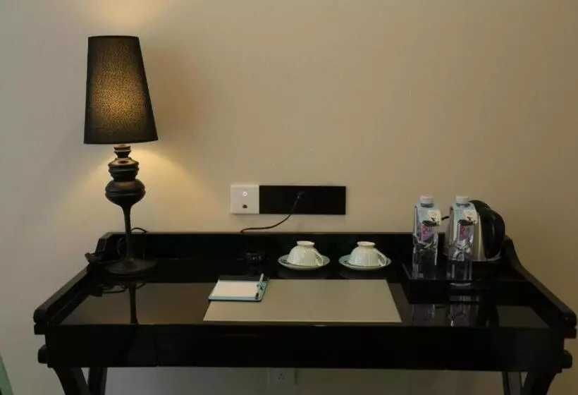 Hotelli Xana Lite Anqing Yuexi Swan Squre Branch