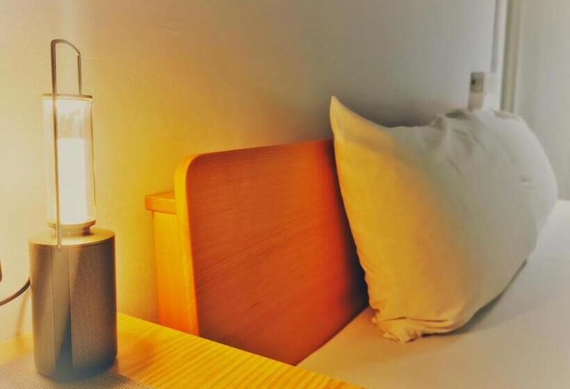 پانسیون 122 Western Building