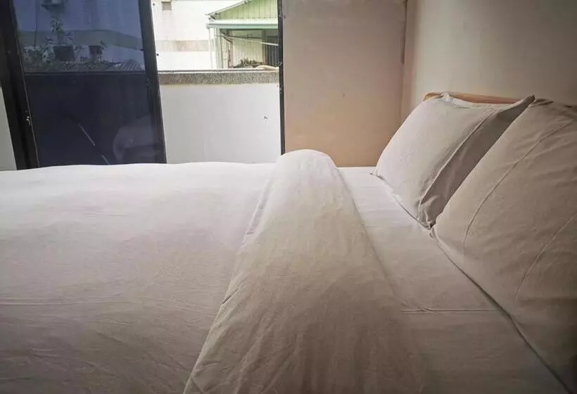 پانسیون 122 Western Building