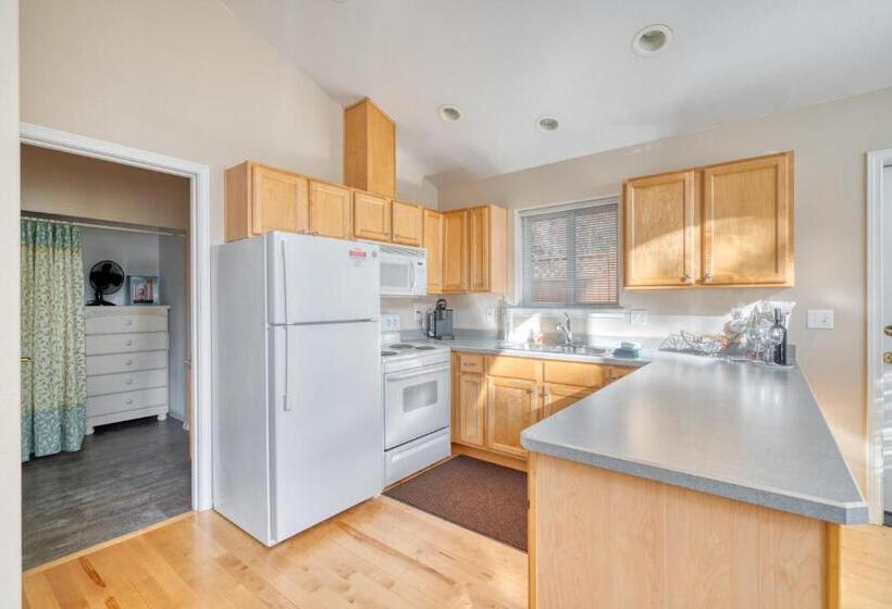 پانسیون Kathy S Westside Perch