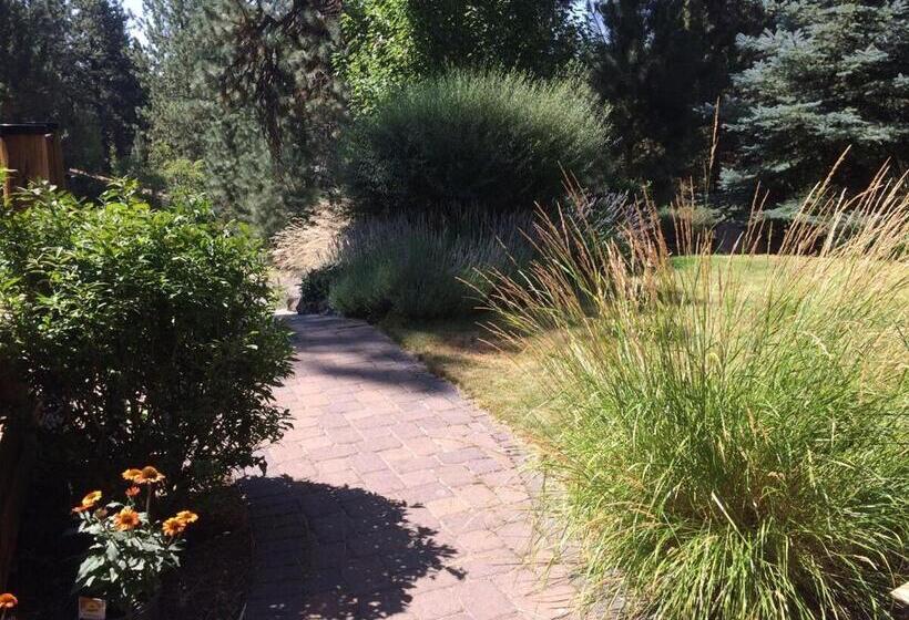 پانسیون Kathy S Westside Perch