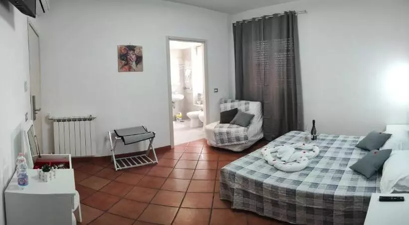 پانسیون Royal House Fiumicino