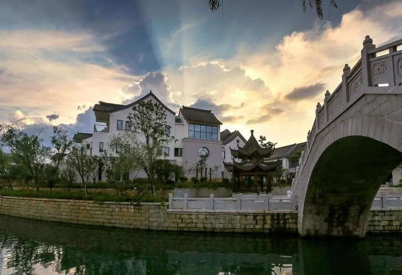 Anji Spring Alpha Resort