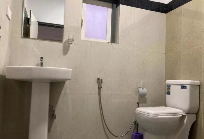 ホテル Goroomgo Maujis Villa Guest House Prayagraj Near Sangam Railway Station Luxury Room Quality Exce