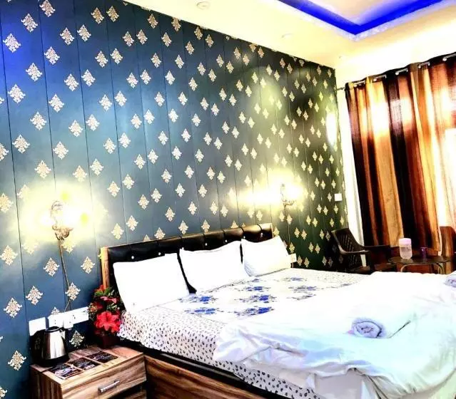 ホテル Goroomgo Maujis Villa Guest House Prayagraj Near Sangam Railway Station Luxury Room Quality Exce