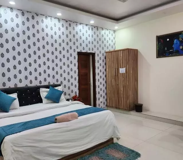 ホテル Goroomgo Maujis Villa Guest House Prayagraj Near Sangam Railway Station Luxury Room Quality Exce