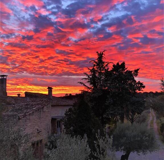 Mas De La Rivoire B&b