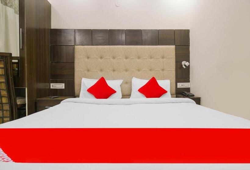 Oyo Hotel Ska Hometel