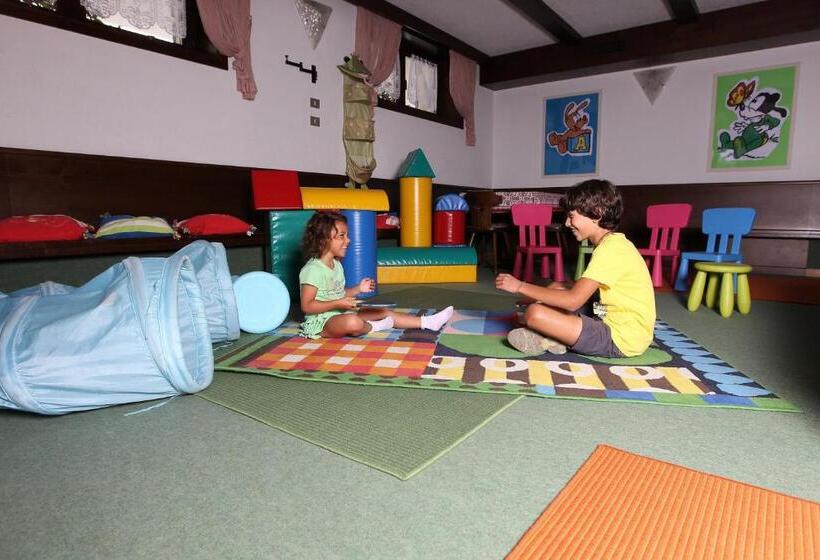 בית מלון כפרי Cardo