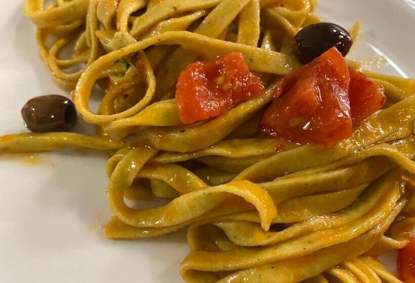 בית מלון כפרי Cardo