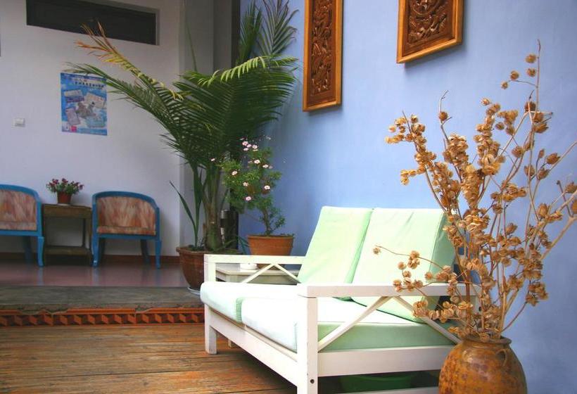 Отель Dali Lao Shay Youth Hostel