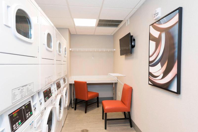 Отель Residence Inn By Marriott Green Bay Downtown