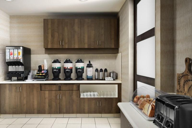 Отель Residence Inn By Marriott Green Bay Downtown