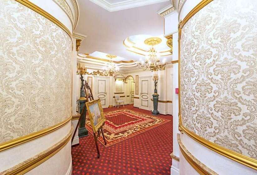 Boutique Hotel Turgenev