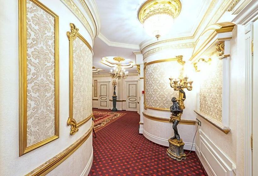 Boutique Hotel Turgenev