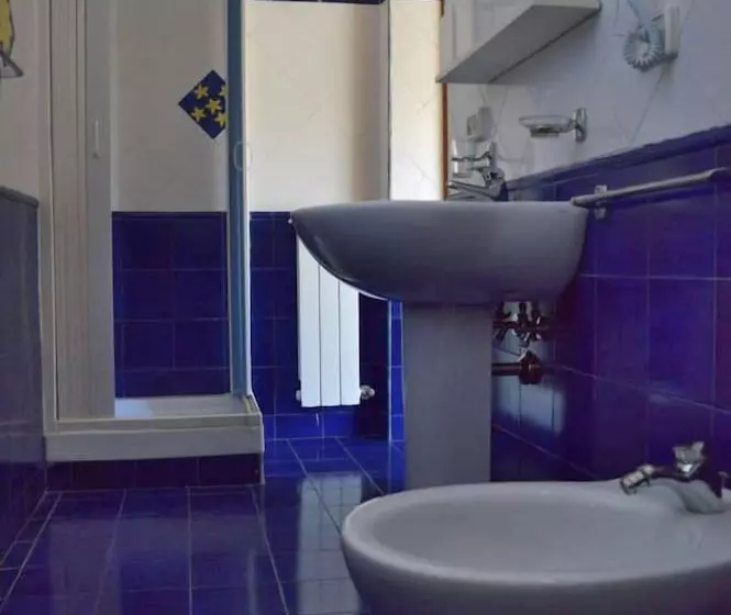 هتل B&b Scalea Rooms
