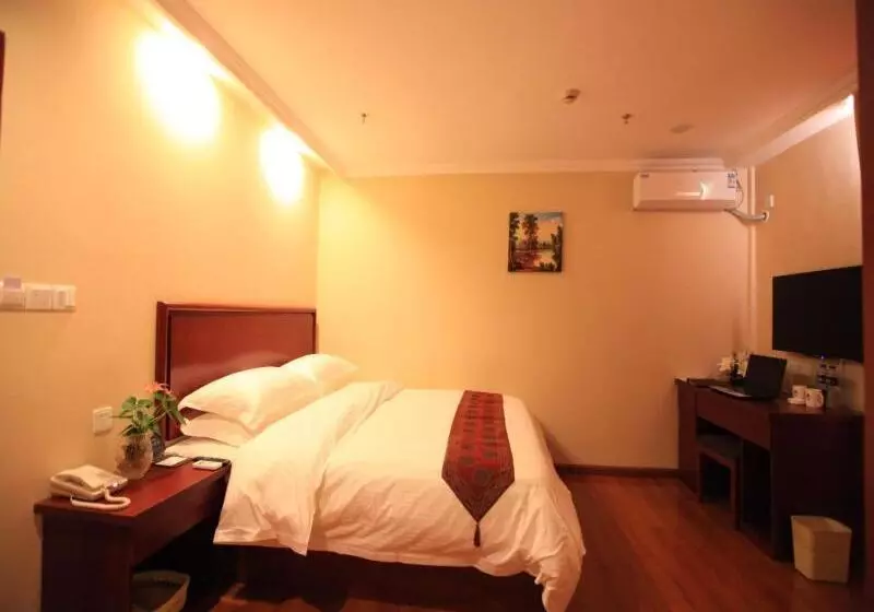 ホテル Greentree Inn Liaoning Dalian Railway Station South Shengli Square Express