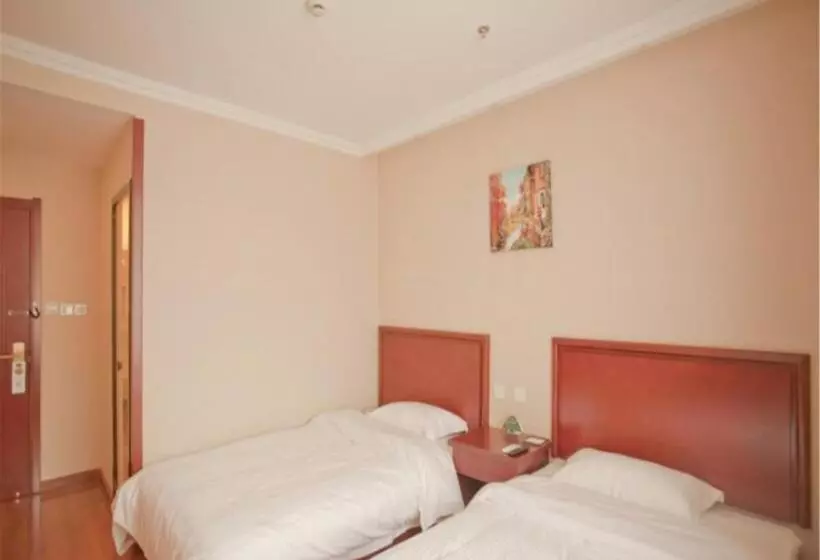 ホテル Greentree Inn Liaoning Dalian Railway Station South Shengli Square Express