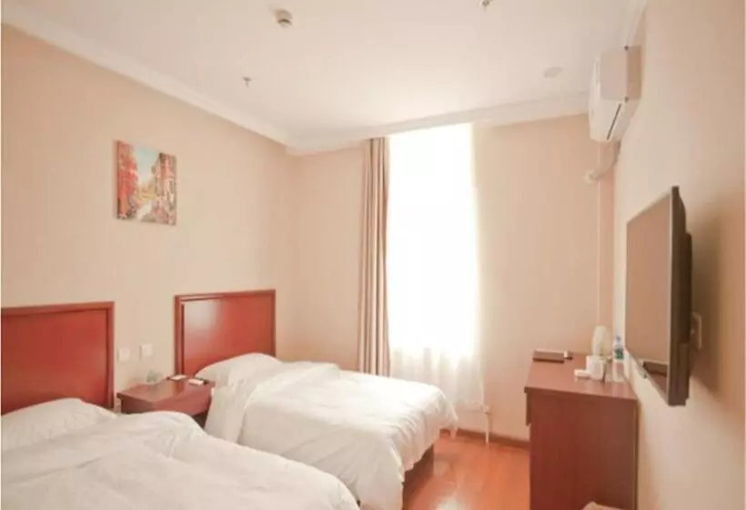 ホテル Greentree Inn Liaoning Dalian Railway Station South Shengli Square Express