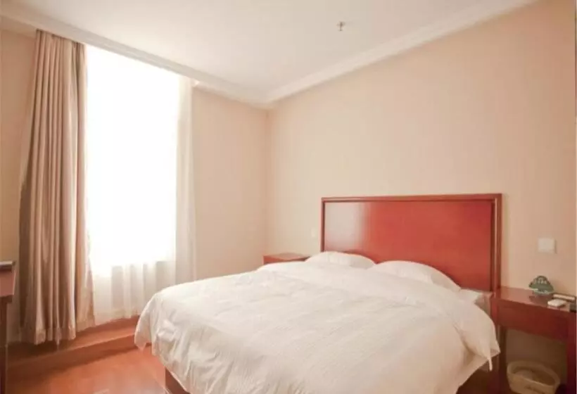 ホテル Greentree Inn Liaoning Dalian Railway Station South Shengli Square Express