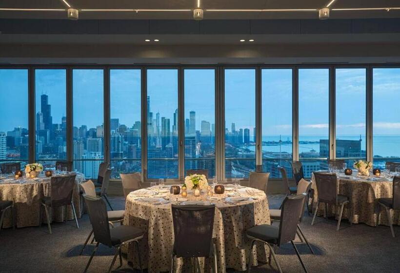 ホテル Marriott Marquis Chicago