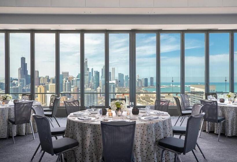 ホテル Marriott Marquis Chicago