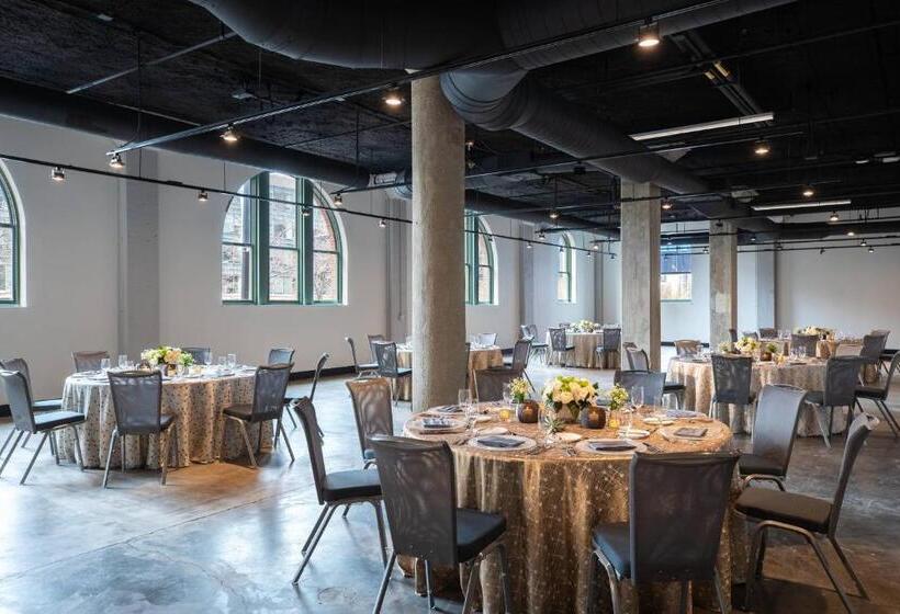 ホテル Marriott Marquis Chicago