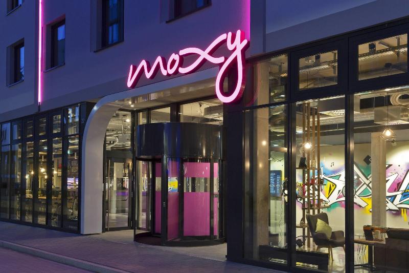 Hotelli Moxy Stuttgart Airport/messe