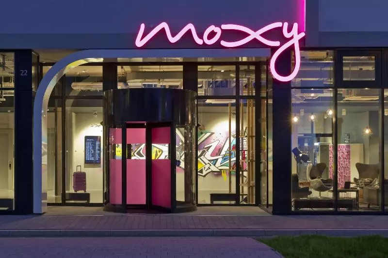 Hotelli Moxy Stuttgart Airport/messe