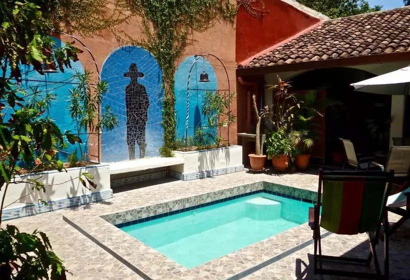 تختخواب و صبحانه Casa Silas Granada Nicaragua