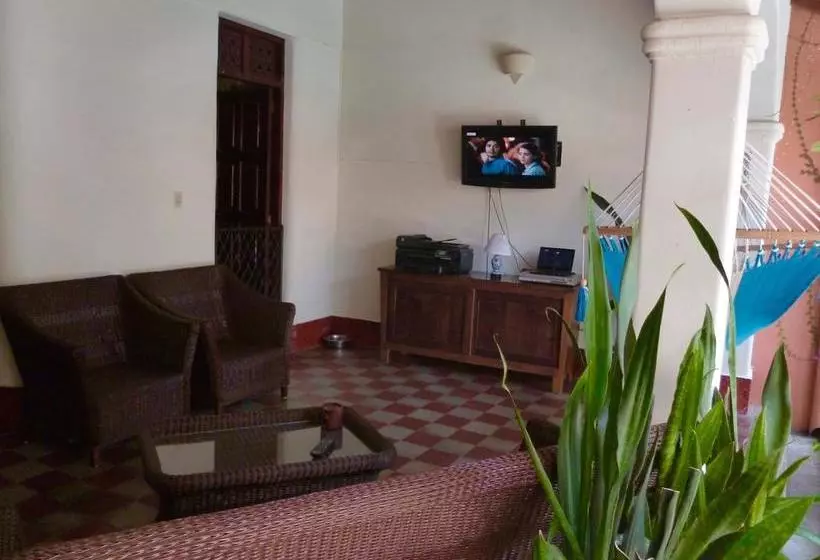 تختخواب و صبحانه Casa Silas Granada Nicaragua