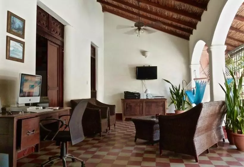 تختخواب و صبحانه Casa Silas Granada Nicaragua