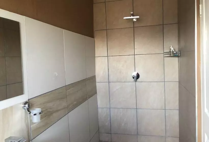 تختخواب و صبحانه Me Casa Guest House