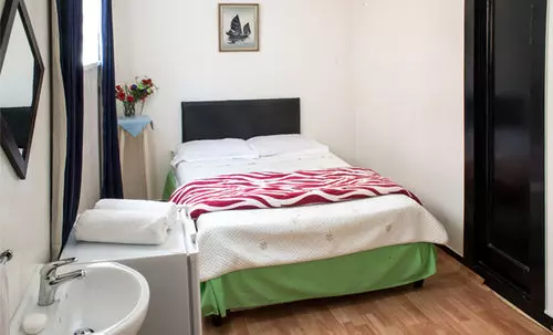 Hostel 21