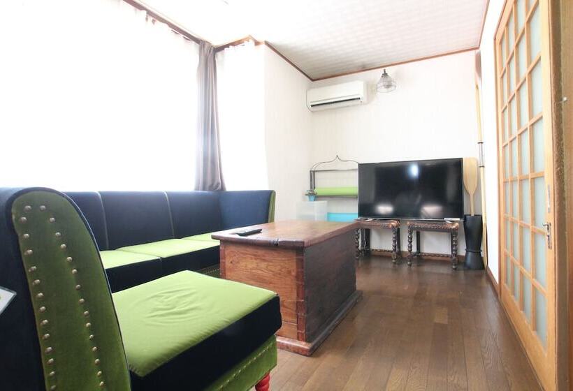 Hostel Casa Ambrosia