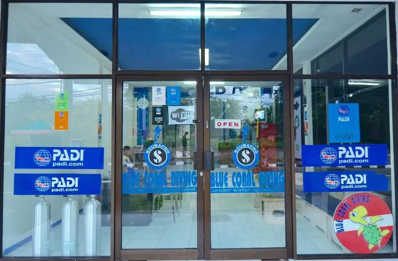ホテル Blue Coral Inn