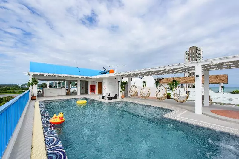 Hotelli Costa Village Bangsaray